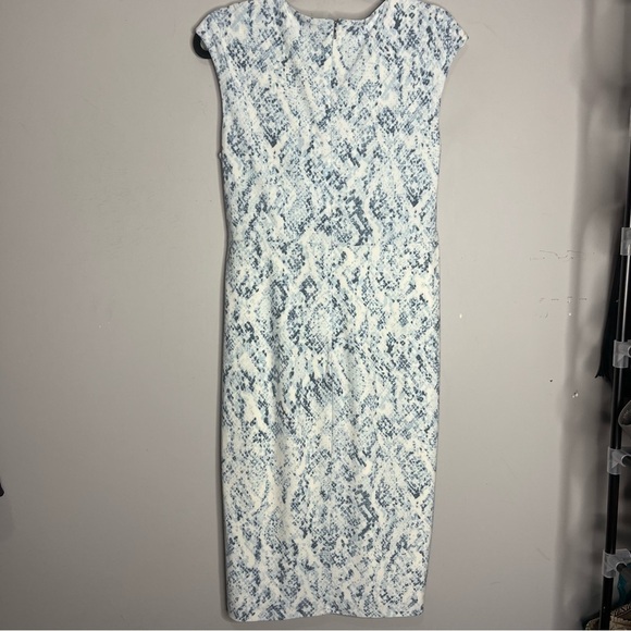 DKNY Blue & White Surplice Sleeveless Ruched Tulip Hem Cocktail Dress, 12 - Picture 9 of 16